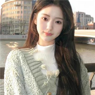 踉跄的女孩